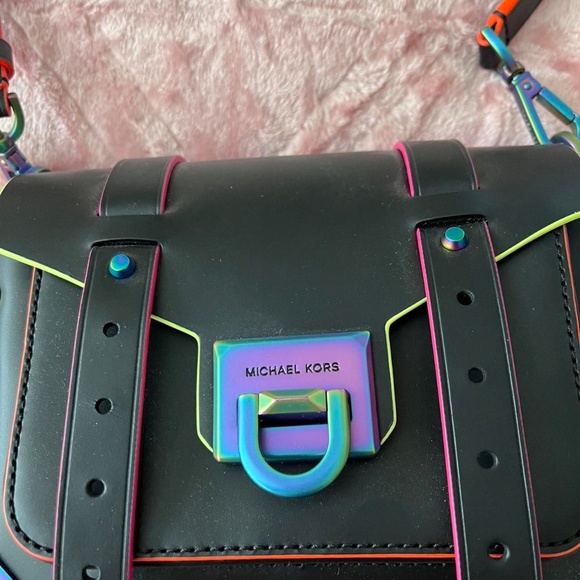 Michael Kors Manhattan Messenger Iridescent Crossbody Metallic Satchel Bag - Picture 5 of 6